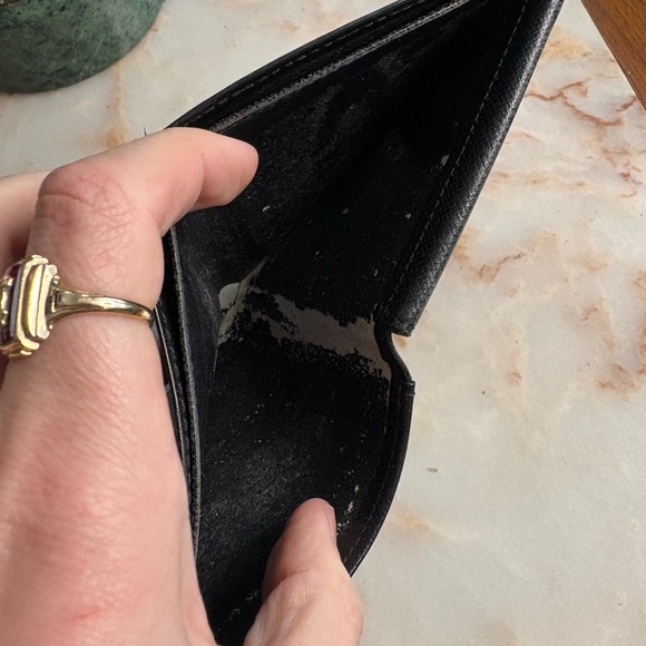 Louis Vuitton Black Leather Epi Macro Bifold Wallet - Picture 10 of 11